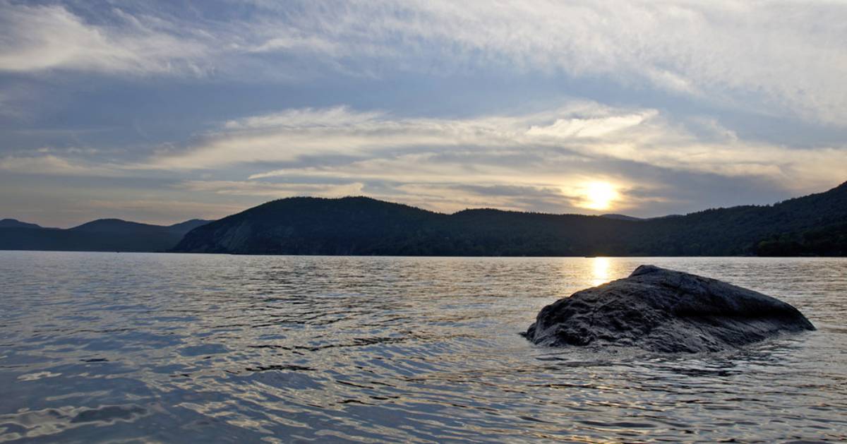 Discover the Best Lake Region Holiday Gifts in Our Guide