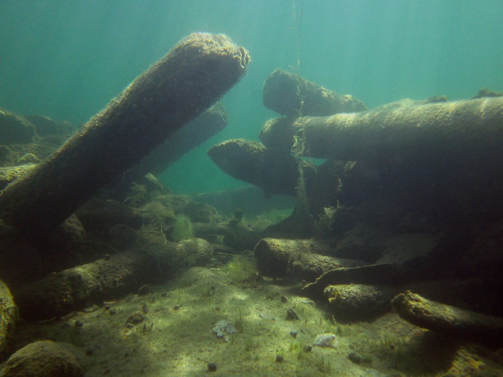 wooden structure underwater