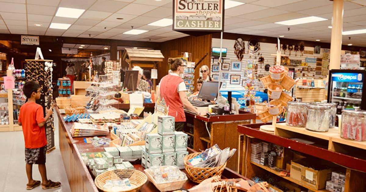 Discover The Kitschy Side Of Lake NY Gift Shops, Statues