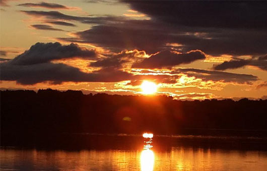 sunrise over round lake, ny